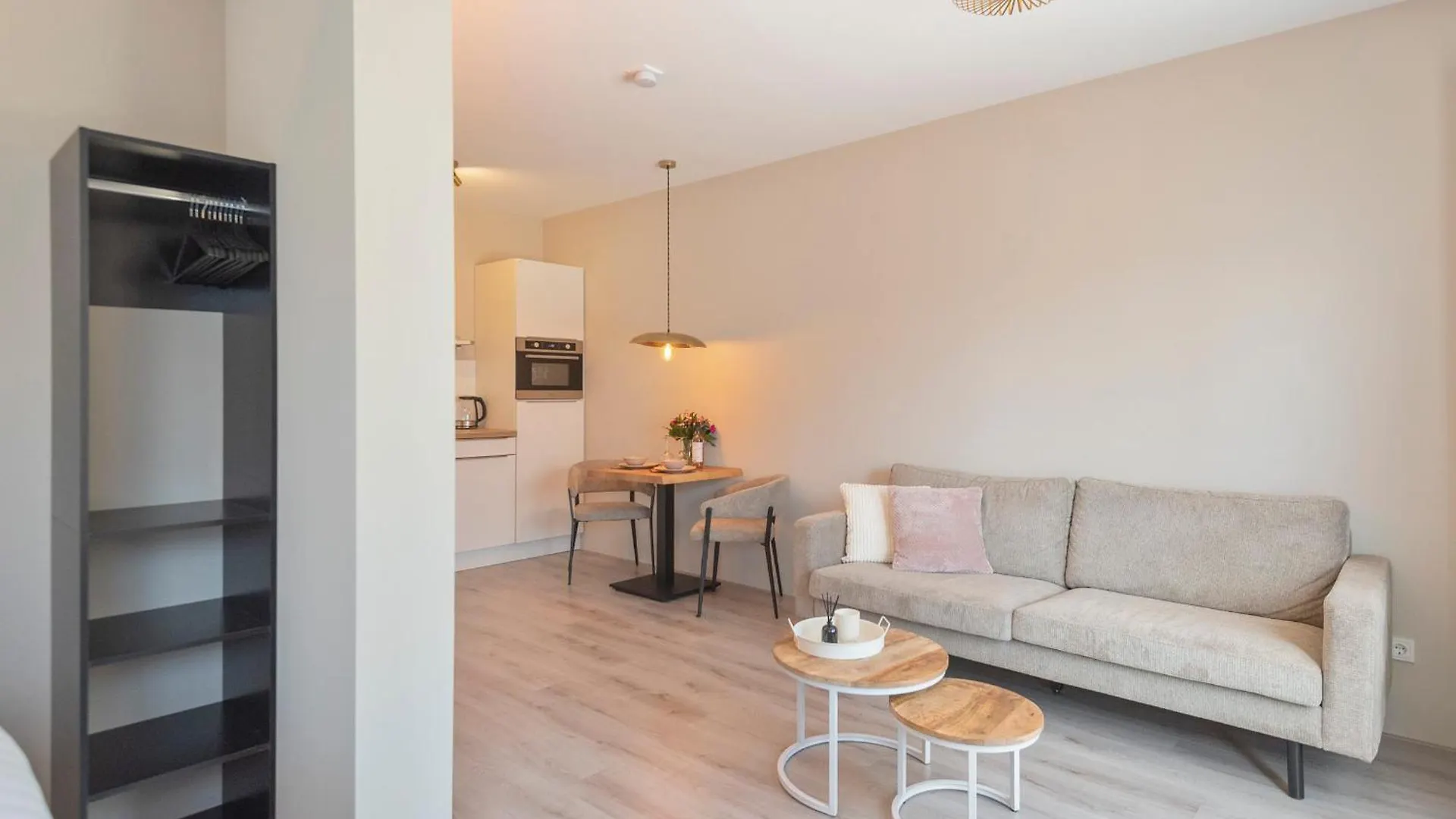 Kings Square Apartman Zandvoort 0*,